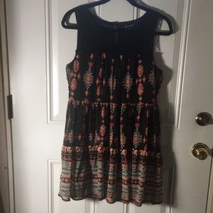 As U Wish beautiful black lace front sleeveless lined sheath midi dress size M